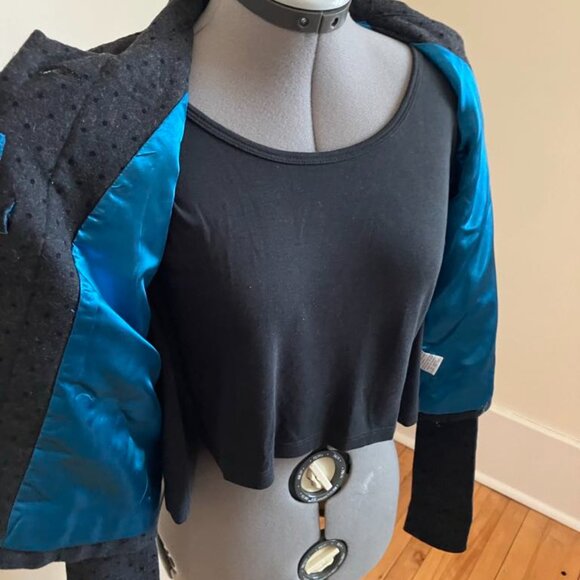 Cropped Jacket - Picture 3 of 6